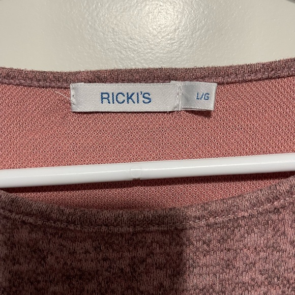 Rickis Top - Picture 2 of 6